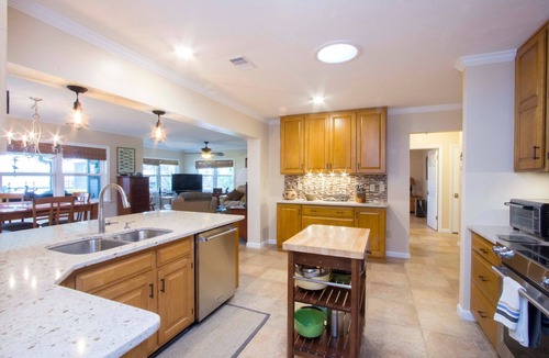 Fruitland House | Beautiful Newly Remodeled Home on River with Dock, Ramp and Fireplace!