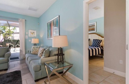 Loughman House | Beautiful resort pool home, jacuzzi, great location, disabled access!