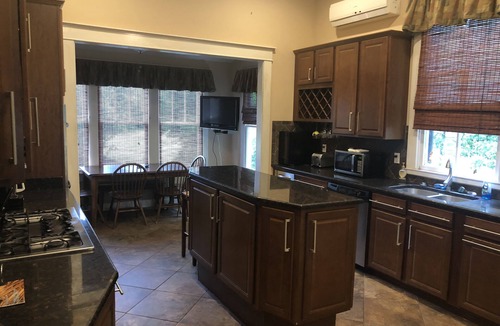 Natchez House | Beautiful, spacious center of Natchez - your home away from home