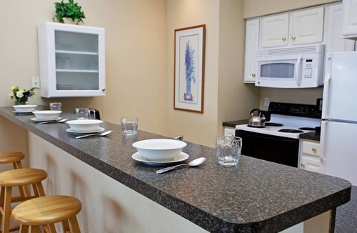 Bellaire Apartment | Beautiful studio unit at resort, sleeps 4