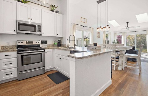 Port Orange House | Beautiful summer open concept house that feels like home away from home, exceptionally clean with a great outdoor space and fire pit!