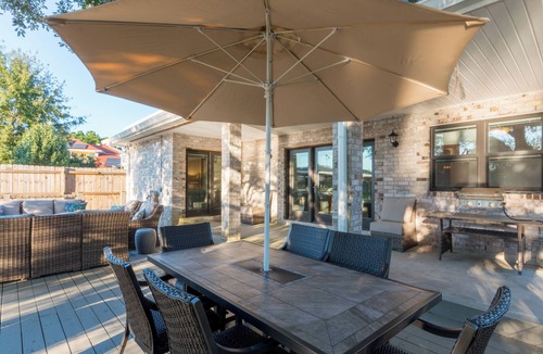 Slidell House | Beautiful Waterfront Home 112 Near French Quarter & Bourbon Street w/Boat Dock