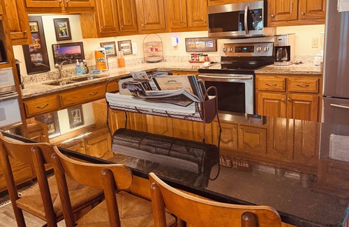Florence House | Beautiful Wilson Lake One Story Four Bedroom Lake Front Home on Shoals Creek