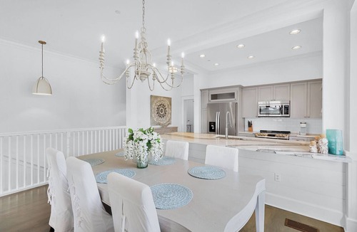 Watercolor Condo | Beautifully Decorated 2 Bedroom Condo. Just a 2 Minute Walk to the Beach!