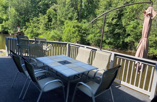 Barryton House | Beaver Den Getaway On The Chippewa River