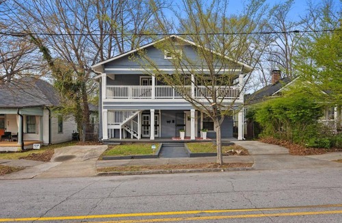 West End House | BeltLine & Lee+White | Near Stadium Duplex