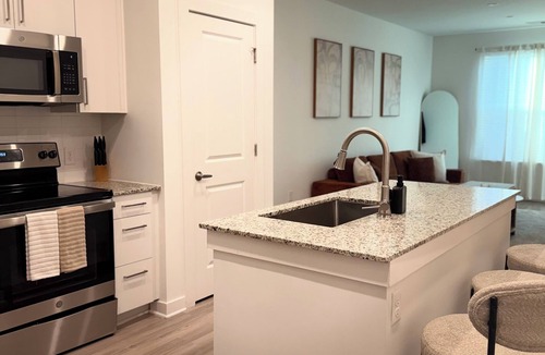 East Side Apartment | Beltline Stay Minutes from Downtown Atl, Coffee, Food & Wine
