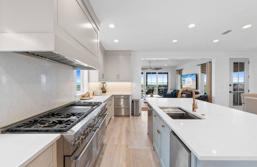 Bay County House | Beside Still Waters: Beachfront in MXB, Private Pool, Multiple Suites.