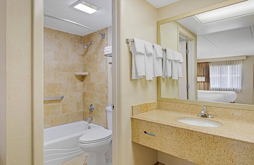 East Palatka Hotel | Best Western Inn Of Palatka