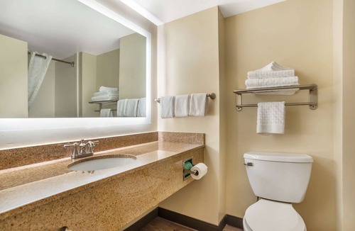 Biloxi Hotel | Best Western Oak Manor