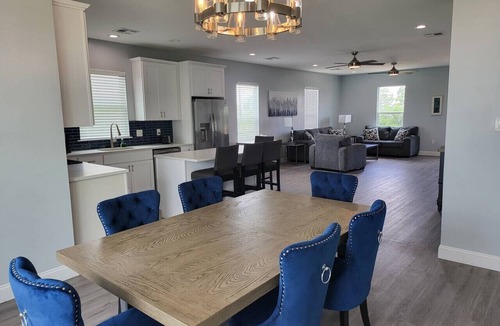 Lake Catherine House | Between The Lakes! 5 Bedrooms