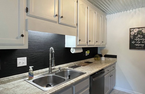 Northport House | Big AL's Heated Pool House sleeps KKKQ