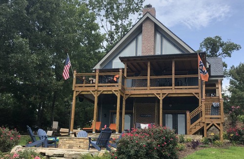 Jacksons' Gap House | Big Blue at Lake Martin! Family Lake Home, 2 masters, Bedswing, Firepit