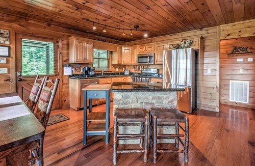 Blue Ridge Cabin | Big Sky Retreat- Pet Friendly | Game Room | Hot Tub with Views