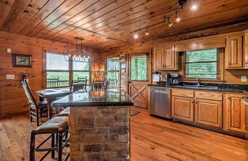 Blue Ridge Cabin | Big Sky Retreat- Pet Friendly | Game Room | Hot Tub with Views