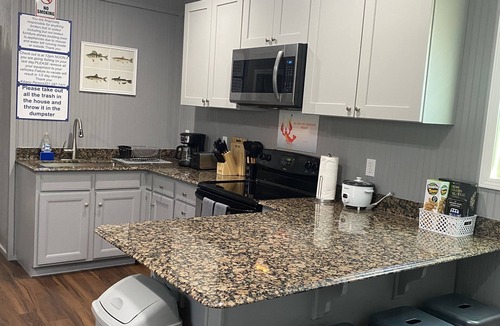 Venice Boat Rental | Blue crab house boat,Wi-Fi,Ice machine,sleeps 8,perfect place to fish🐠🎣🐟