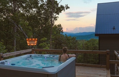 Cherry Log Cabin | Blue Ridge Views | Luxury Mountain Retreat
