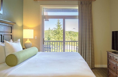 Boyne Falls Resort | Bluegreen Mountain Run at Boyne 3 Bedroom Combined Condo