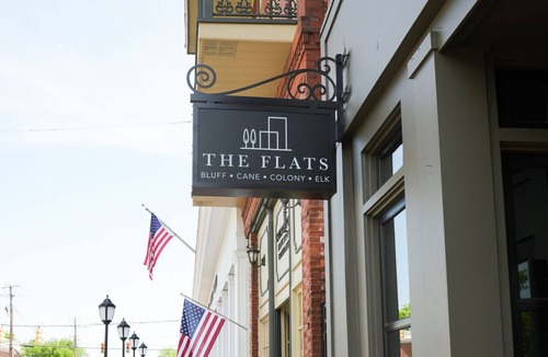 Demopolis Apartment | Bluff - The Flats Demopolis