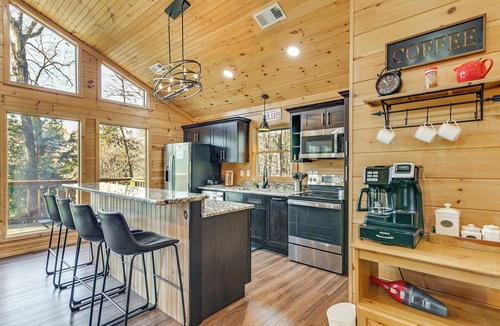 Northport Cabin | Boat & Relax! Wooded Northport Home on 60 Acres