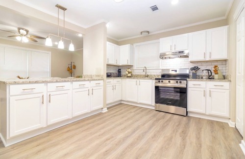 Columbus House | Boho Retreat that sleeps 8, 3bd 2bath centrally located to Ft. Moore and CSU