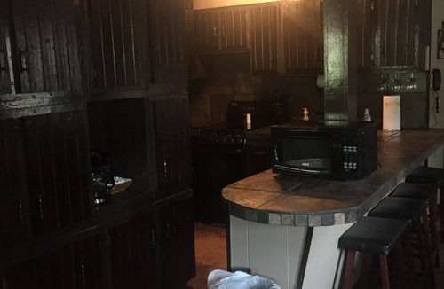 Jasper House | Book a Quick Getaway! Book Clean Slate Now!