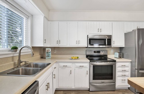 Holiday Harbor House | Book Now Aug & Sep *Pet Friendly*Waterfront Home*Huge Beach*Fishing*Sunsets