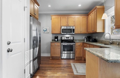 Fort Morgan Cottage | BOOK NOW for a GetAway!~Bring your Pet~2 Pools~Bonus Outdoor Space