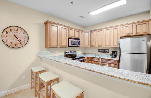 Gulf Shores Condo | Book Now for a Great GetAway~Furry Friends Welcome! 2 Bedrooms!