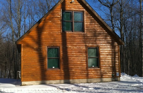 Elmira Ski Chalet | Book Your Summer & Fall Get-Away - Beautiful Scenic Cedar Chalet near Gaylord