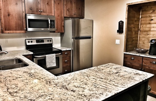 Boyne Falls Condo | Boyne Mountain 5 bedroom/4 bathroom Disciples Village, Luxury + Starbucks!