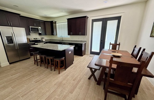 Fellowship House | Brand New 3/2.5 on 4 Acres quiet horse community Close to WEC, Springs & Disney