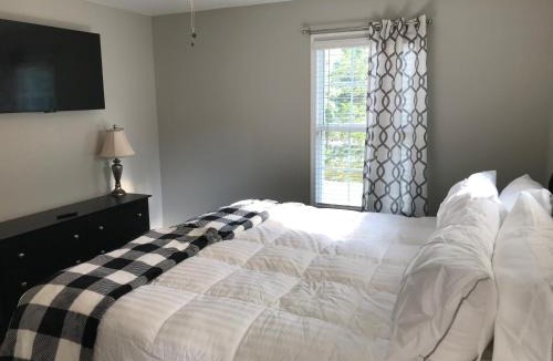 Normal House | Brand New 3 bedroom 2 bath Home (Built 2022)