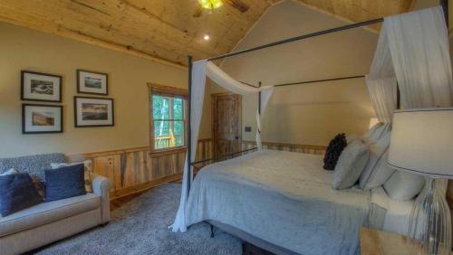 Blue Ridge House | Breathe Inn - Huge Views, Close to Adventure