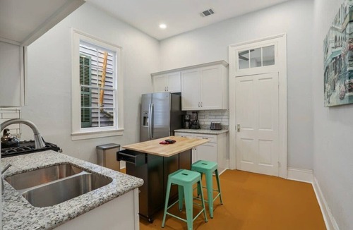 Algiers Point House | Bright 2 BD Algiers Point Home Steps to NOLA Ferry