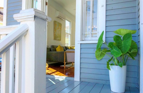 Uptown Historic District House | Bright, Airy & Super Clean Suite on Magazine St - Walk to restaurants & shops