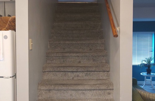 Manistee House | Bright Beautiful beach theme home walking distance to Lake Michigan & downtown!