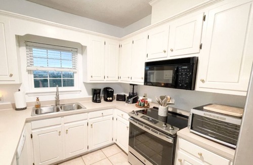 Dauphin Island House | Bright Dauphin Island Home with unobstructed Gulf view out the front door!