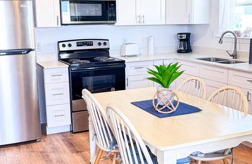 Grand Isle House | Broussard's Duplex B: Cozy 2BR getaway across from the beach in Grand Isle, LA.