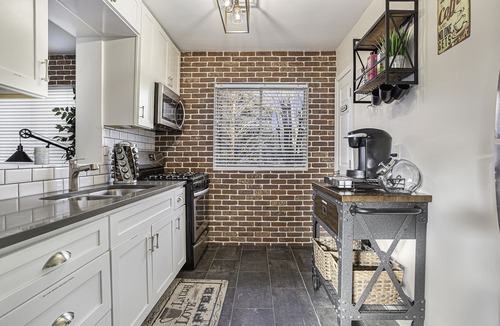 Garden Hills Condo | Buckhead- Atlanta Condo