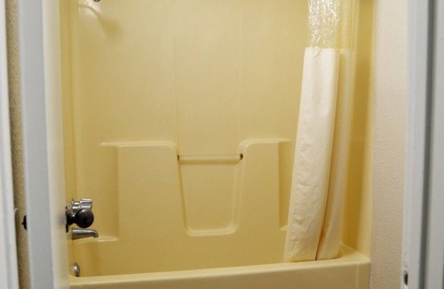 Russellville Hotel | Budget inn