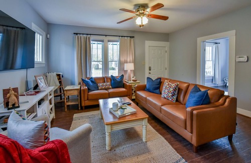 Tuscaloosa House | Bungalow on Fifth - Book Now!