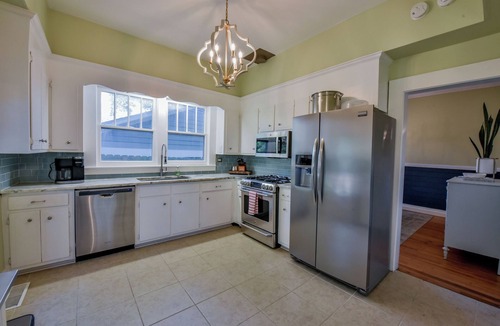 Northport House | Bungalow on Main - Book for Football Season!