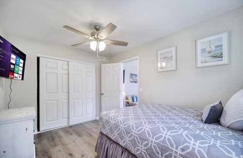 Murray Hill House | ~[C] Krispy Krashpad_Sleeps 5_Krispy Kreme~