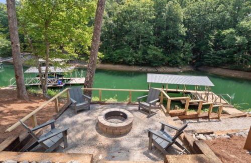 Jasper House | Cabin At Eagle Cove - Great Location! Pet-Friendly!