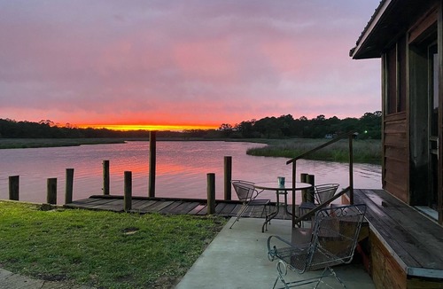 Gautier Cabin | Cabin on Sioux Bayou - Right on the water!