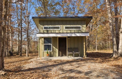 Lewis County Cabin | Cabins off the Trace: Cabin 8