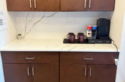 Midtown Condo | Calm Midtown Sky Suite | City Views + Free Parking