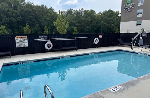 Jackson Hotel | Candlewood Suites Jackson by IHG