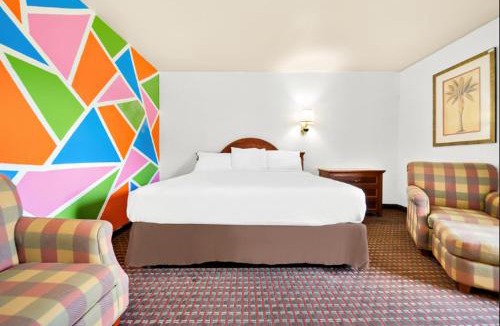 Montgomery Hotel | Capitol Inn and Suites